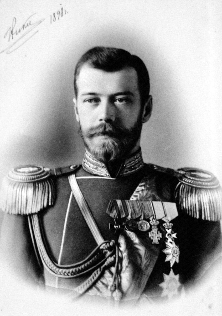 tsar_nicholas_ii_1898_by-a-a-pasetti-public-domain-via-wikimedia-commons